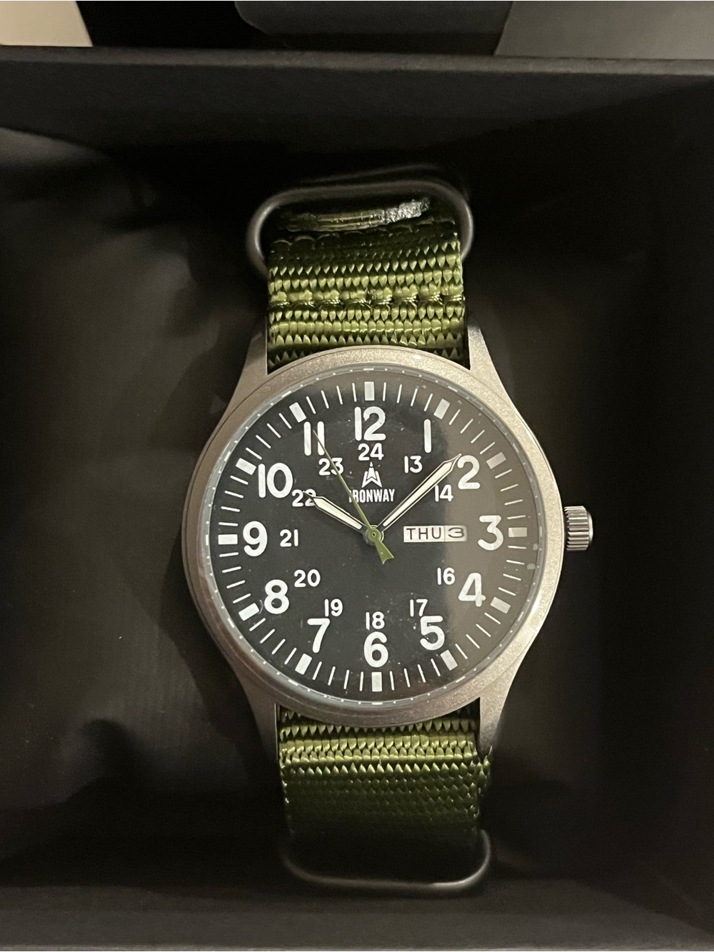IronWay Men's Field Watch with Olive Green Nylon Nato Strap Quartz  NWT 41mm